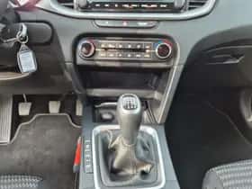 Kia Ceed Sportswagon (2024) thumbnail 19