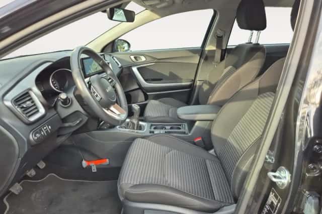 Kia Ceed Sportswagon (2024) thumbnail 10