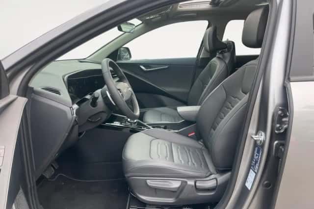 Kia Niro (2025) thumbnail 11
