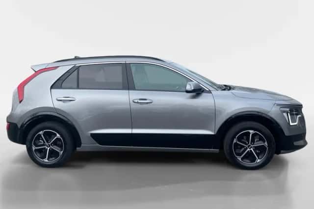 Kia Niro (2025) thumbnail 5
