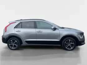 Kia Niro (2025) thumbnail 5