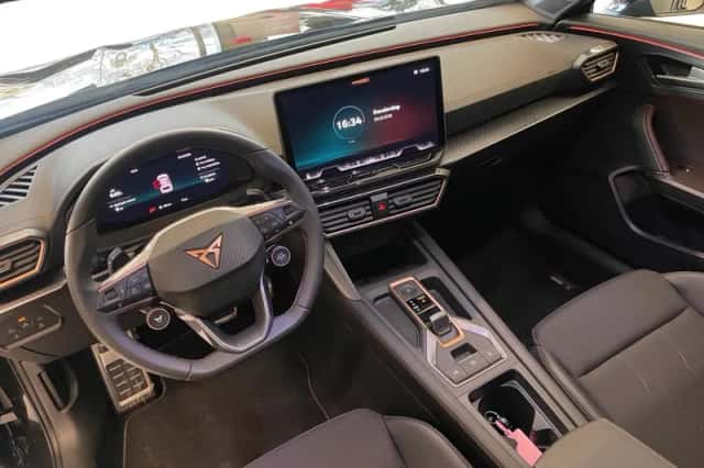 CUPRA Formentor (2025) thumbnail 11