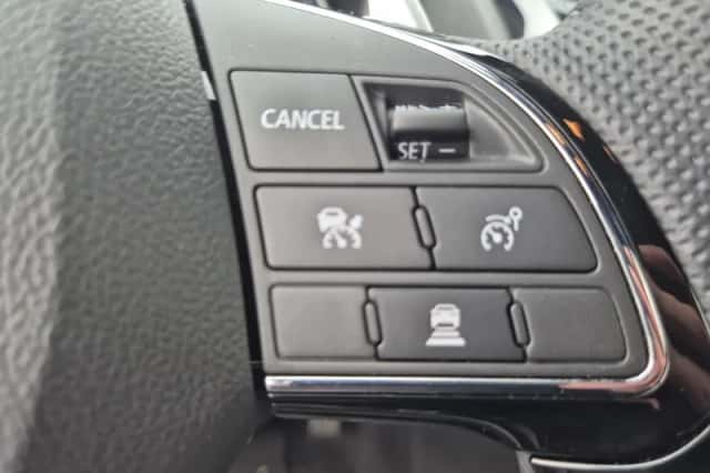 Mitsubishi Eclipse Cross (2023) thumbnail 14