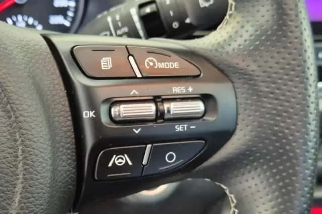 Kia Rio (2023) thumbnail 15