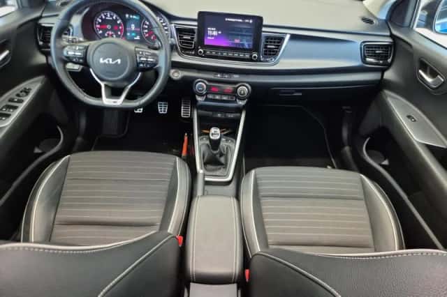 Kia Rio (2023) thumbnail 17
