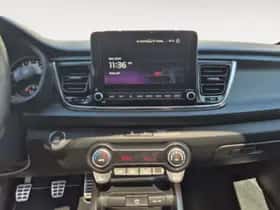 Kia Rio (2023) thumbnail 18