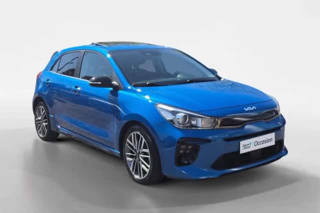 Kia Rio (2023) thumbnail 4