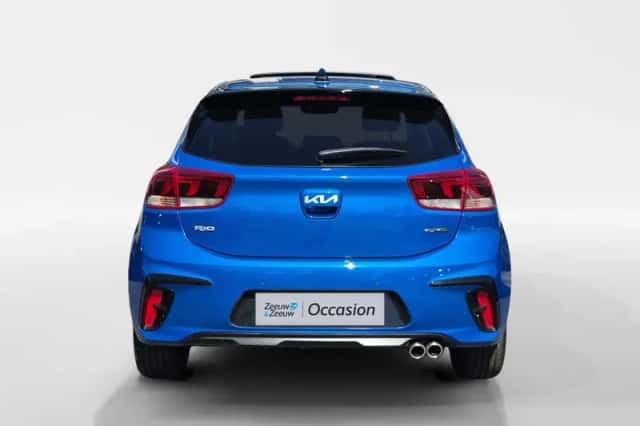 Kia Rio (2023) thumbnail 7