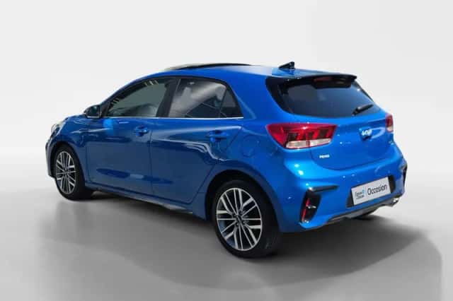 Kia Rio (2023) thumbnail 8