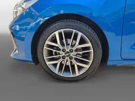 Kia Rio (2023) thumbnail 9