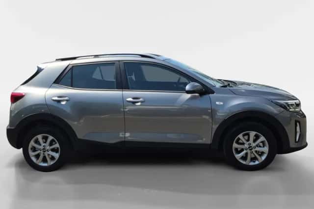 Kia Stonic (2025) thumbnail 5
