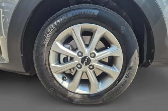 Kia Stonic (2025) thumbnail 9