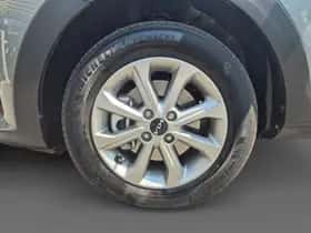 Kia Stonic (2025) thumbnail 9
