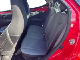 Toyota Aygo (2020) thumbnail 15
