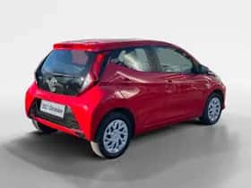 Toyota Aygo (2020) thumbnail 8