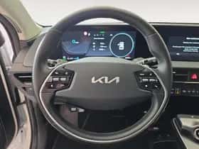 Kia EV6 (2023) thumbnail 16
