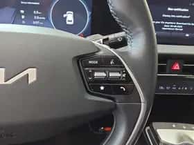 Kia EV6 (2023) thumbnail 18