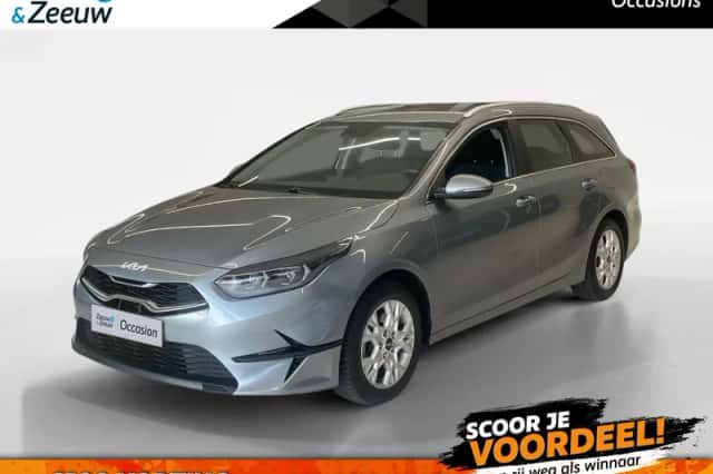 Kia Ceed Sportswagon (2022) thumbnail 1