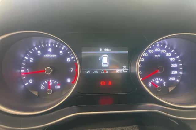 Kia Ceed Sportswagon (2022) thumbnail 13