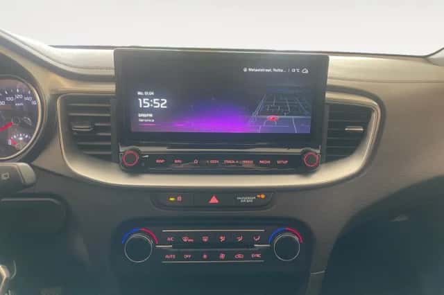Kia Ceed Sportswagon (2022) thumbnail 15