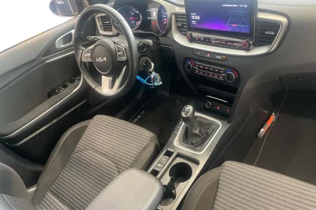 Kia Ceed Sportswagon (2022) thumbnail 19