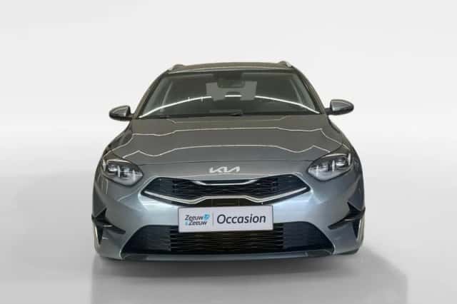 Kia Ceed Sportswagon (2022) thumbnail 3