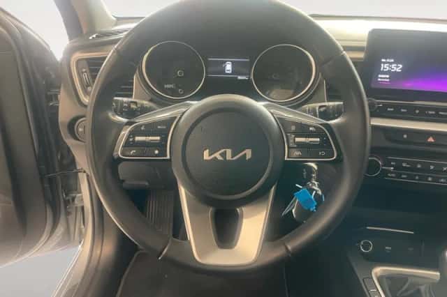 Kia Ceed Sportswagon (2022) thumbnail 10