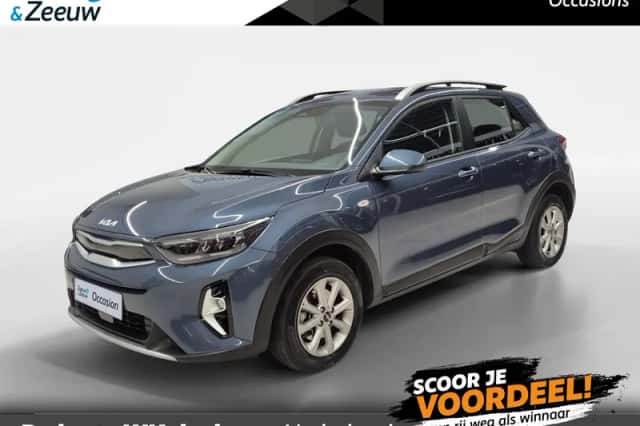 Kia Stonic (2023) thumbnail 1