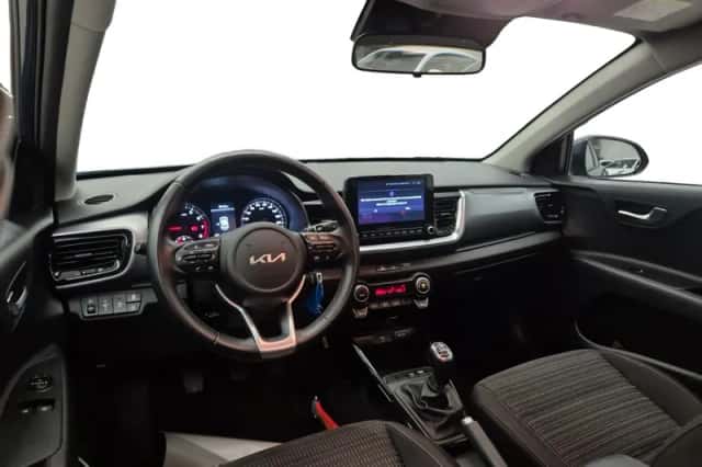Kia Stonic (2023) thumbnail 14