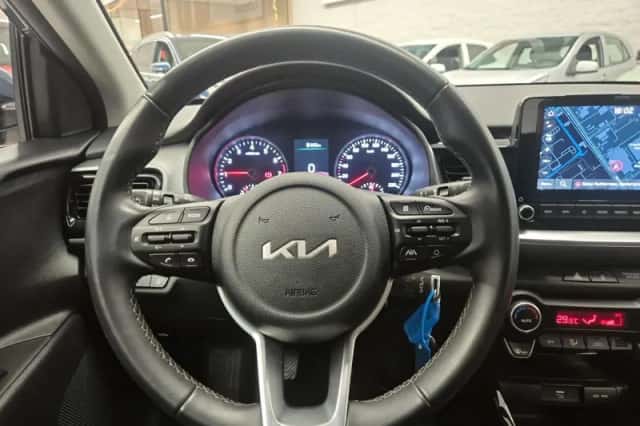 Kia Stonic (2023) thumbnail 15