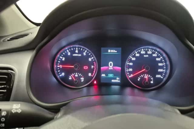 Kia Stonic (2023) thumbnail 16