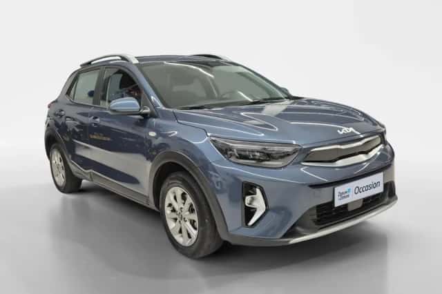 Kia Stonic (2023) thumbnail 4