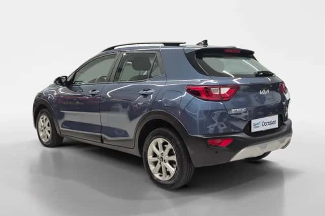 Kia Stonic (2023) thumbnail 5