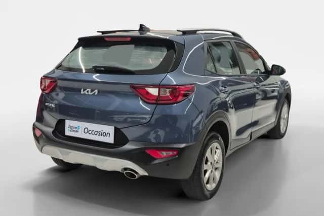 Kia Stonic (2023) thumbnail 7
