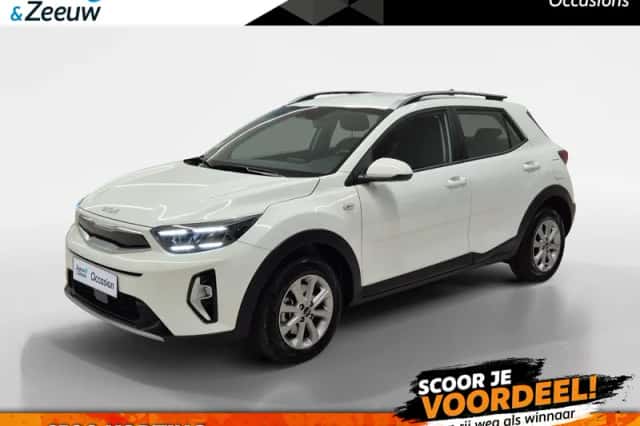 Kia Stonic (2024) thumbnail 1