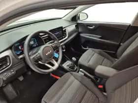 Kia Stonic (2024) thumbnail 11