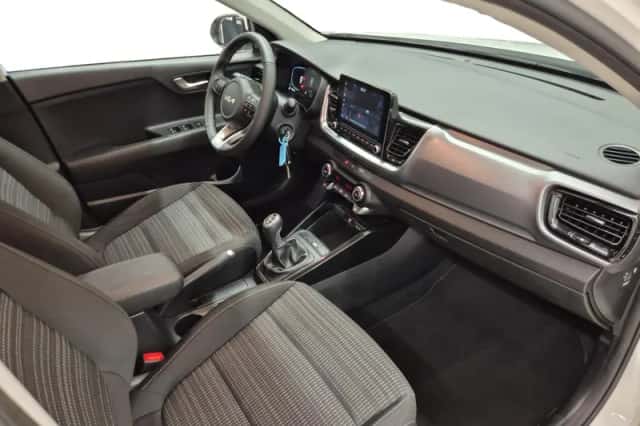 Kia Stonic (2024) thumbnail 21
