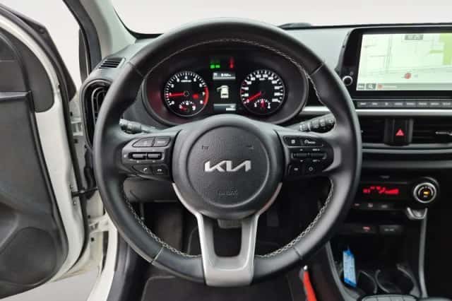 Kia Picanto (2022) thumbnail 12