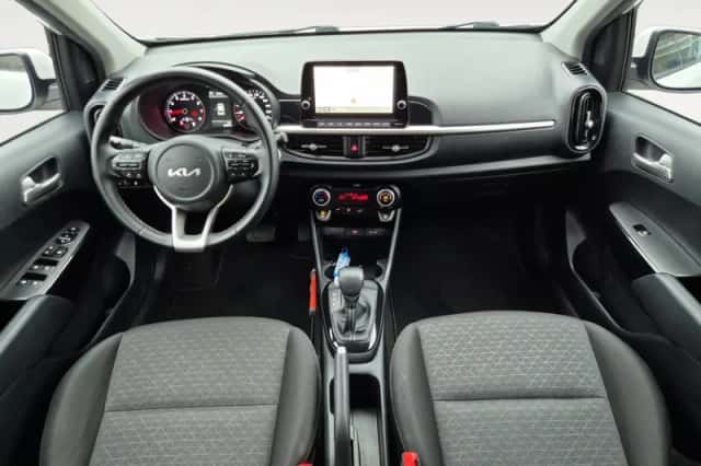 Kia Picanto (2022) thumbnail 16