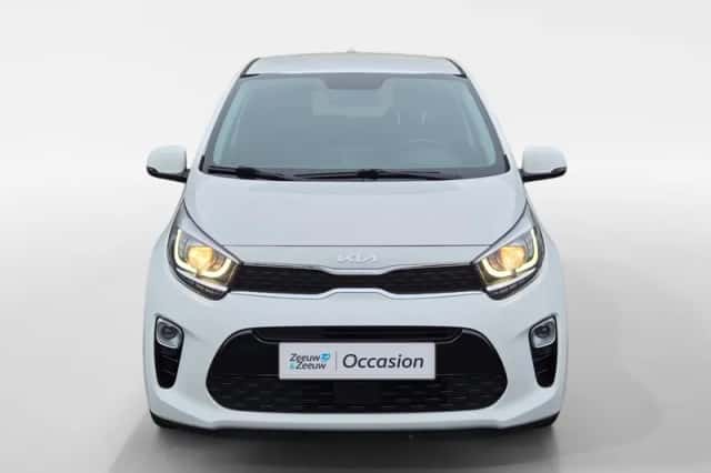 Kia Picanto (2022) thumbnail 3
