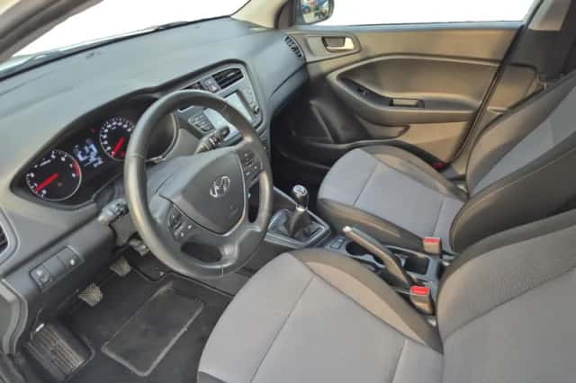 Hyundai i20 (2019) thumbnail 11