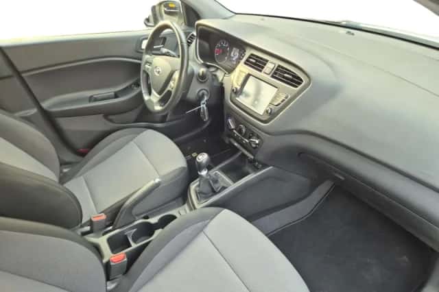 Hyundai i20 (2019) thumbnail 21