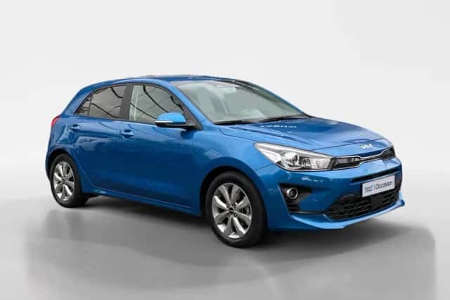 Kia Rio (2021) thumbnail 4