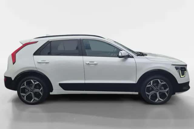 Kia Niro (2024) thumbnail 5
