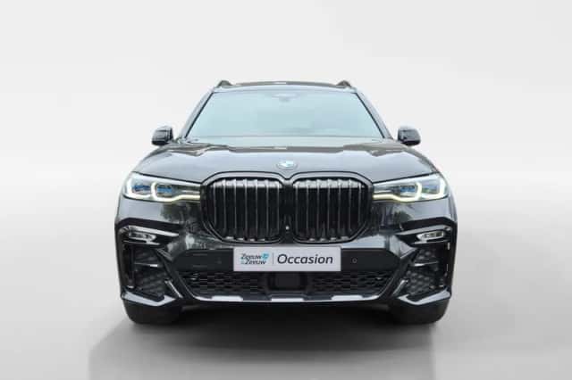 BMW X7 (2020) thumbnail 3
