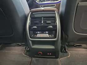 BMW X7 (2020) thumbnail 28