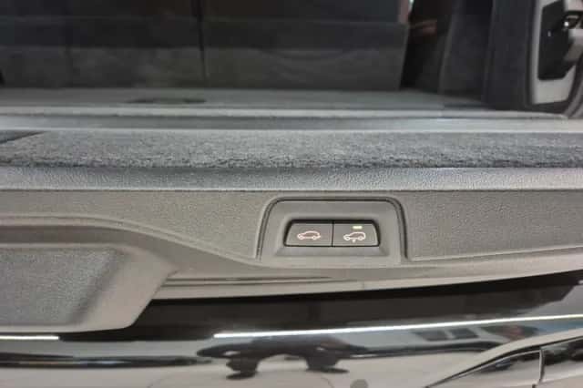 BMW X7 (2020) thumbnail 32