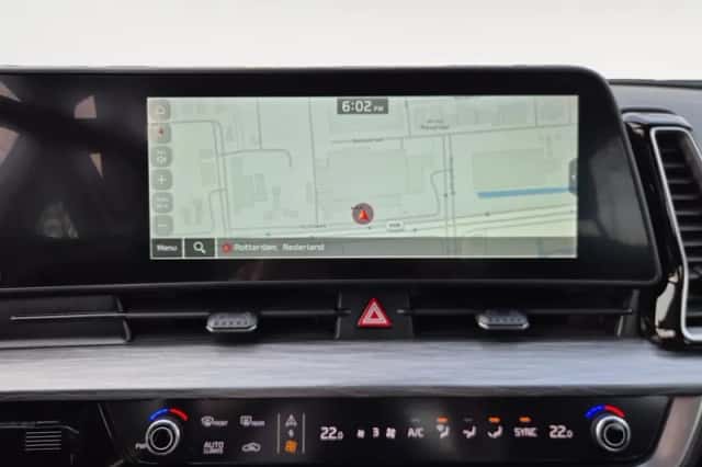Kia Sportage (2023) thumbnail 17