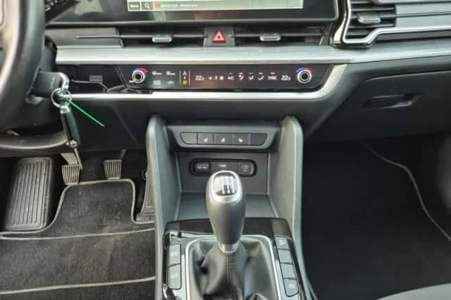 Kia Sportage (2023) thumbnail 19