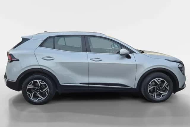Kia Sportage (2023) thumbnail 5